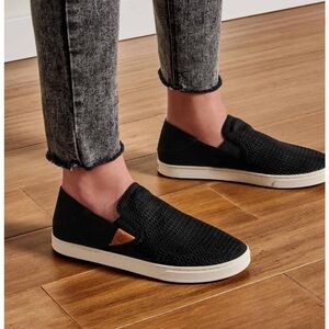 Olukai Women's Pehuea Black Slip on Sneakers Size 6.5